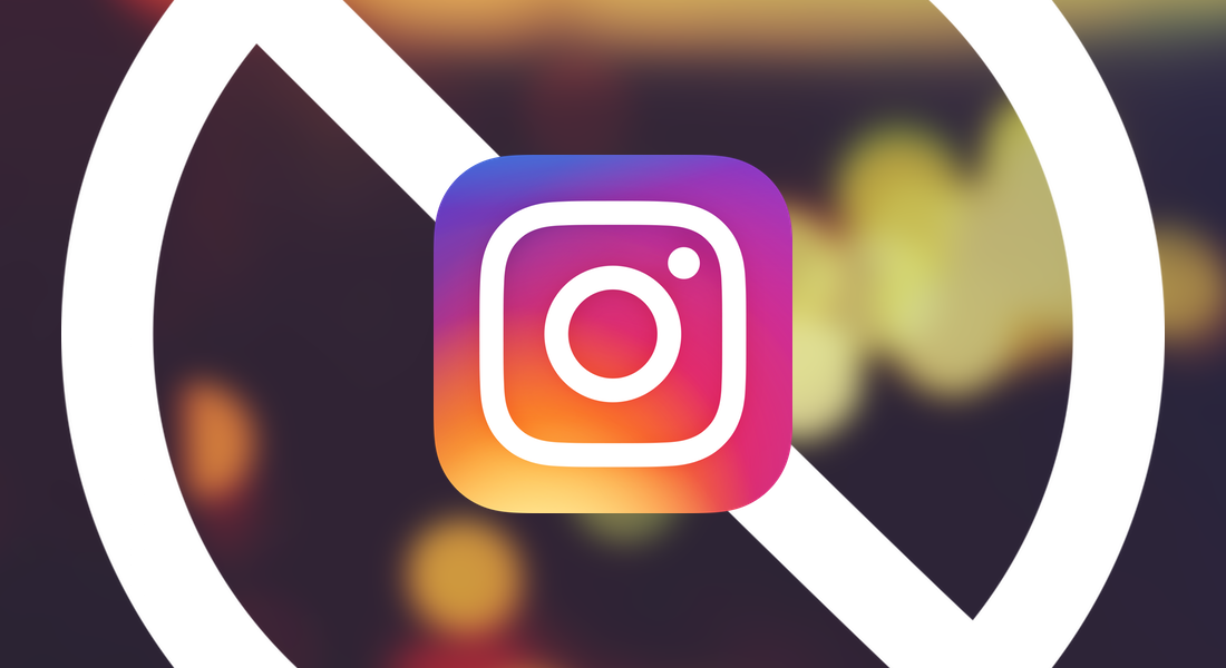 Logo Instagramu překryté zákazovou značkou symbolizující zákaz nebo omezení na Instagramu – perfektní pro témata jako kdo mě přestal sledovat na Instagramu.